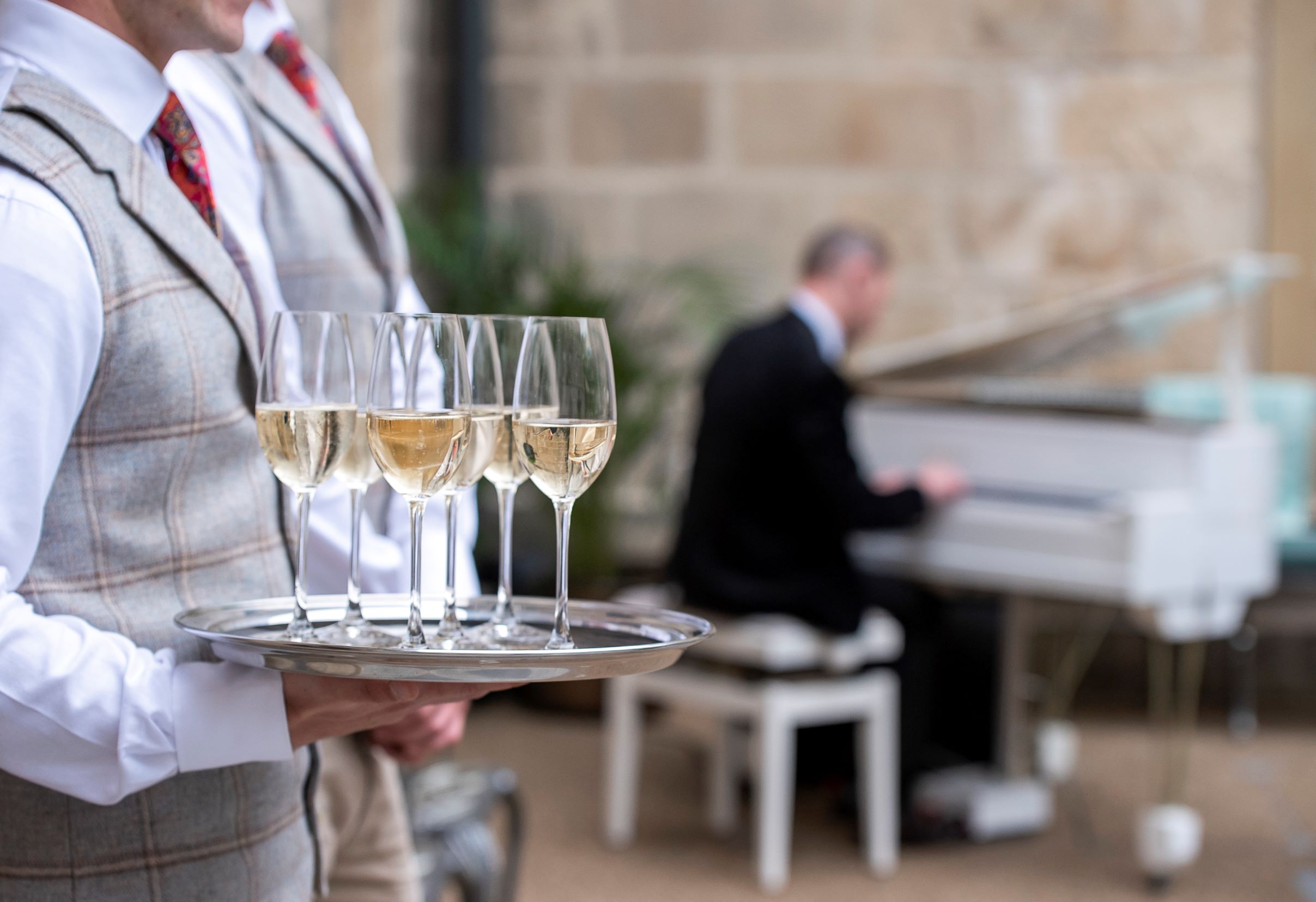 HEAD WAITER